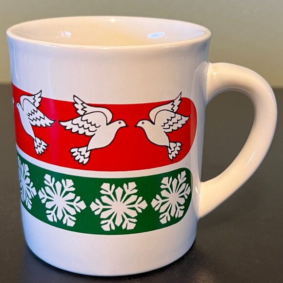Lot of 4 Christmas Winter Holidays Colorful Mugs ~ Musical ~ Snowflakes ~ Doves - Picture 3 of 9